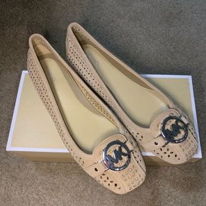 Michael Michael Kors nude & red flats.